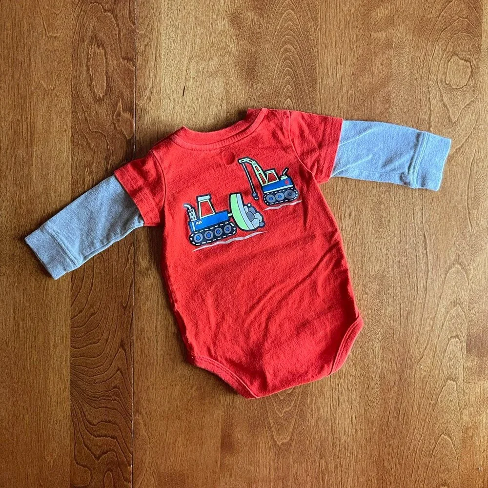 Carhartt construction trucks onesie 6m